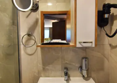 Hotel Vela Verde Yalova Deluxe Room Banyo 02